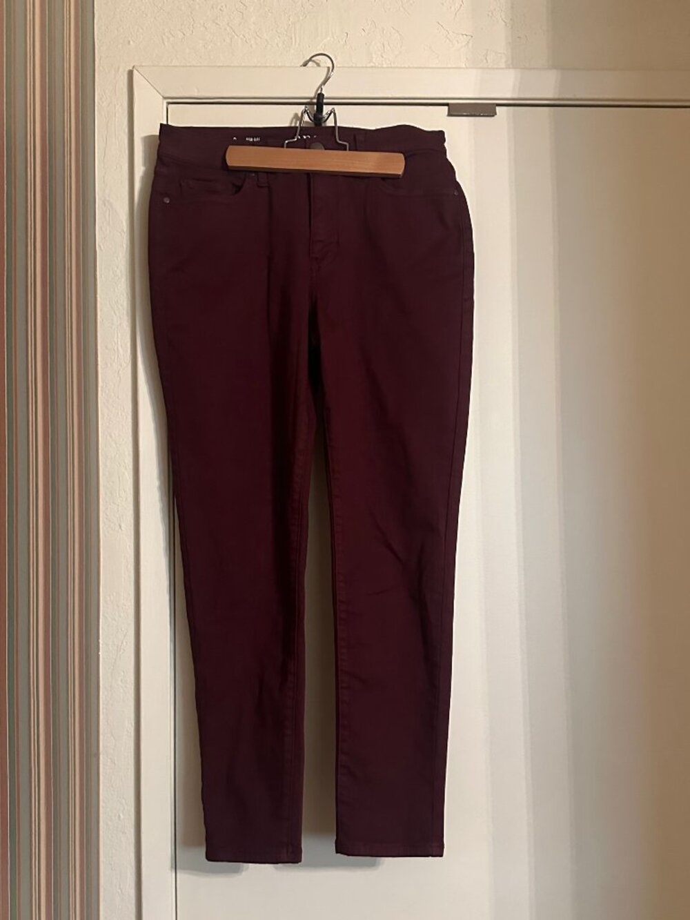 a.n.a. burgundy high-rise skinny ankle jeans